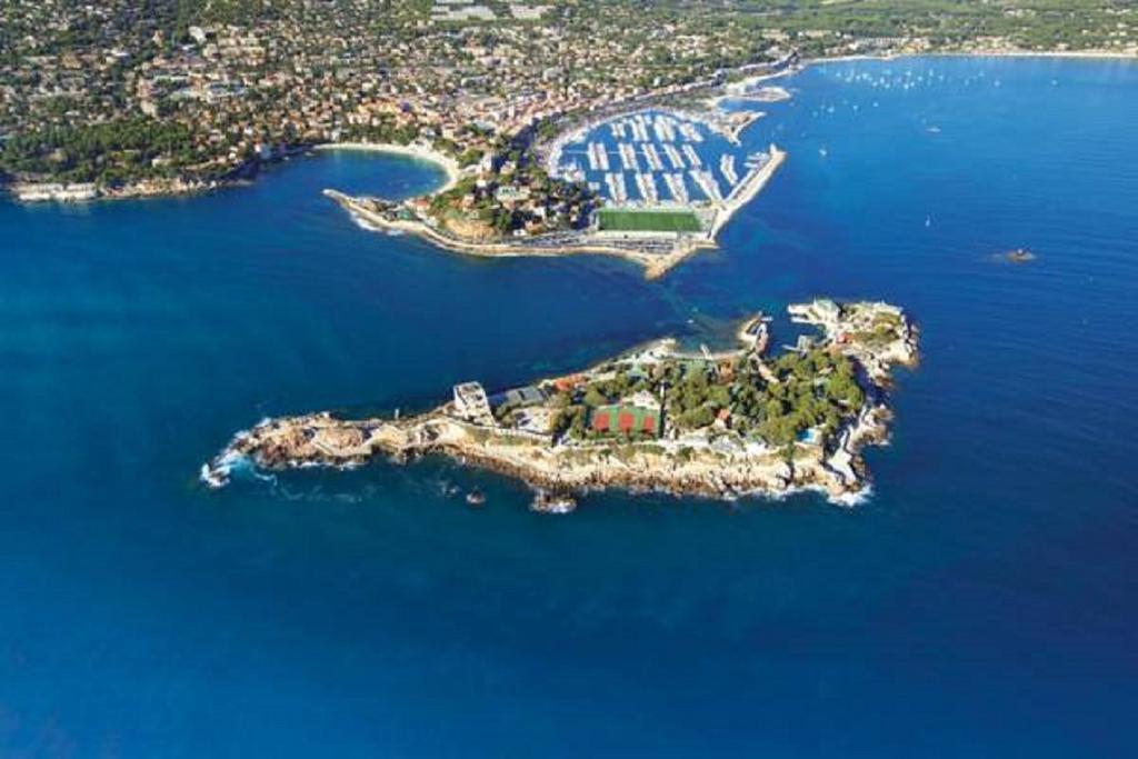 Bandol Brothers Bagian luar foto